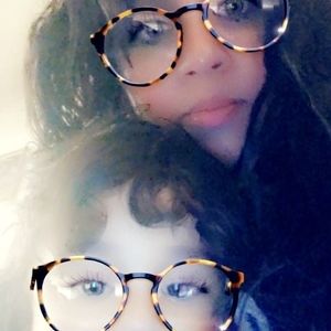 Meet your Posher, Dora